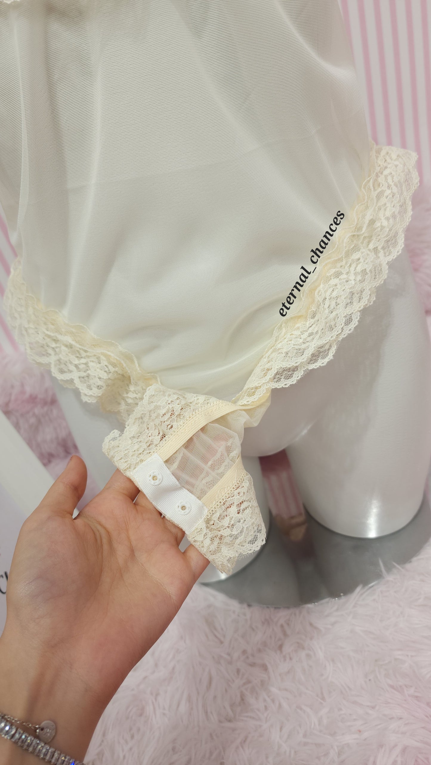 Ensemble 2 pièces bodysuit + kimono déshabillé en tulle avec dentelle taille Small