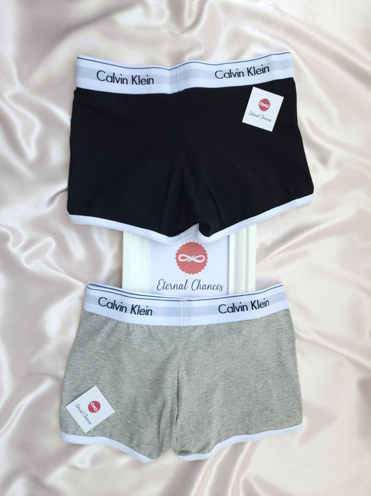 Short Calvin Klein 100% cotton disponible en 2 couleurs Taille S-M-L