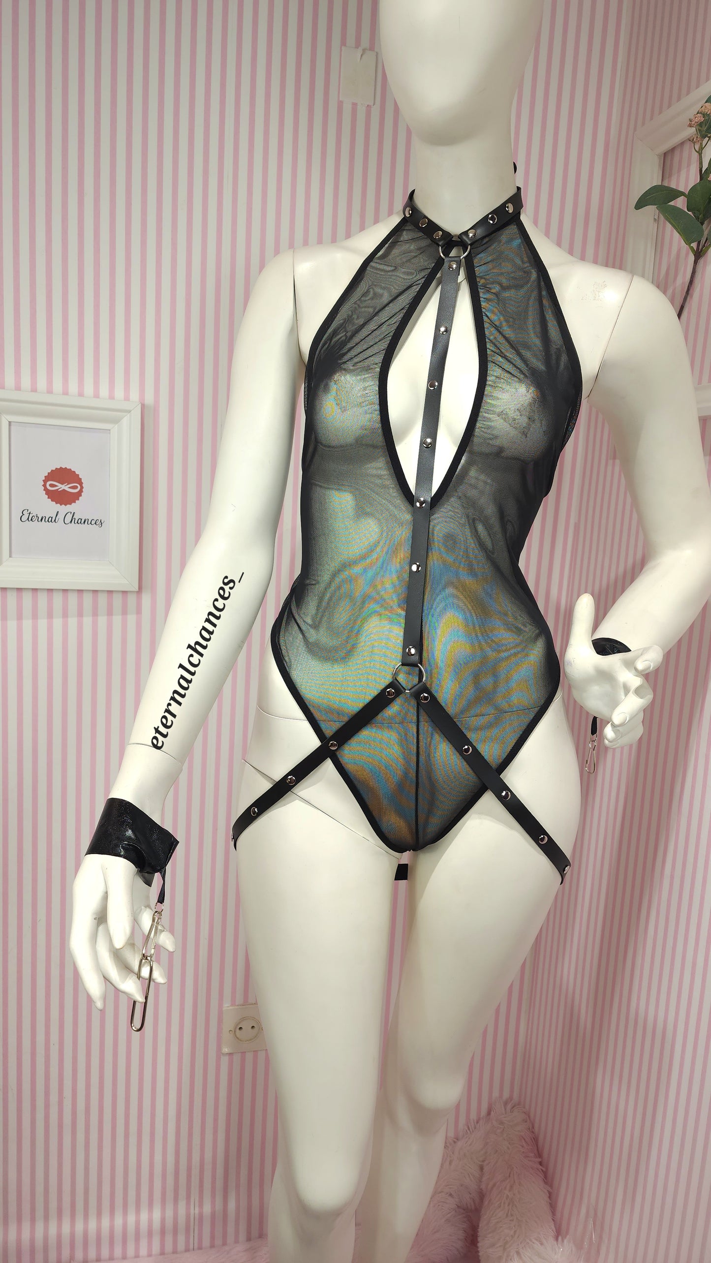 Pack déguisement bdsm 3 pièces | 2 Tailles : Moyenne (MLXL) - Grande (3XL4XL)