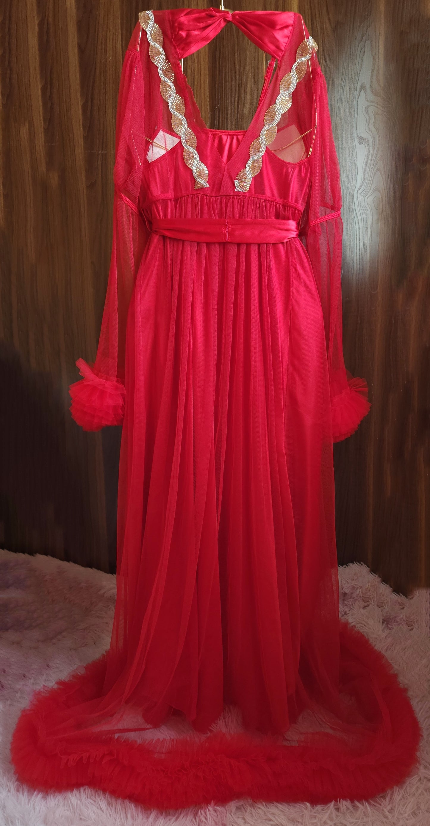 Ensemble Long Mariée Glamour – Satin Rouge & Tulle Transparent Taille unique standard