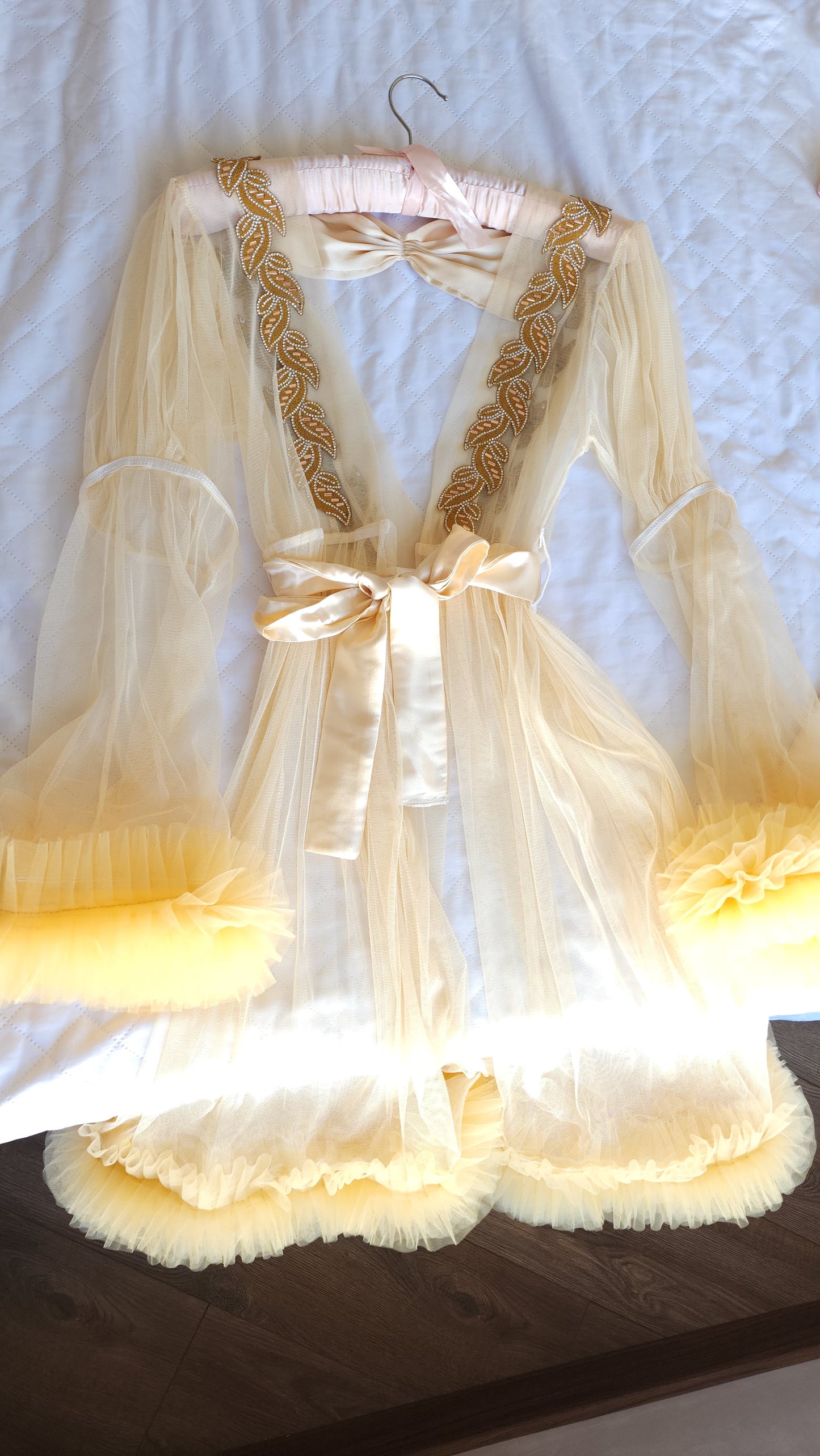 Ensemble Court Mariée nuisette + déshabillé Glamour – Satin Beige & Tulle Transparent Taille unique standard