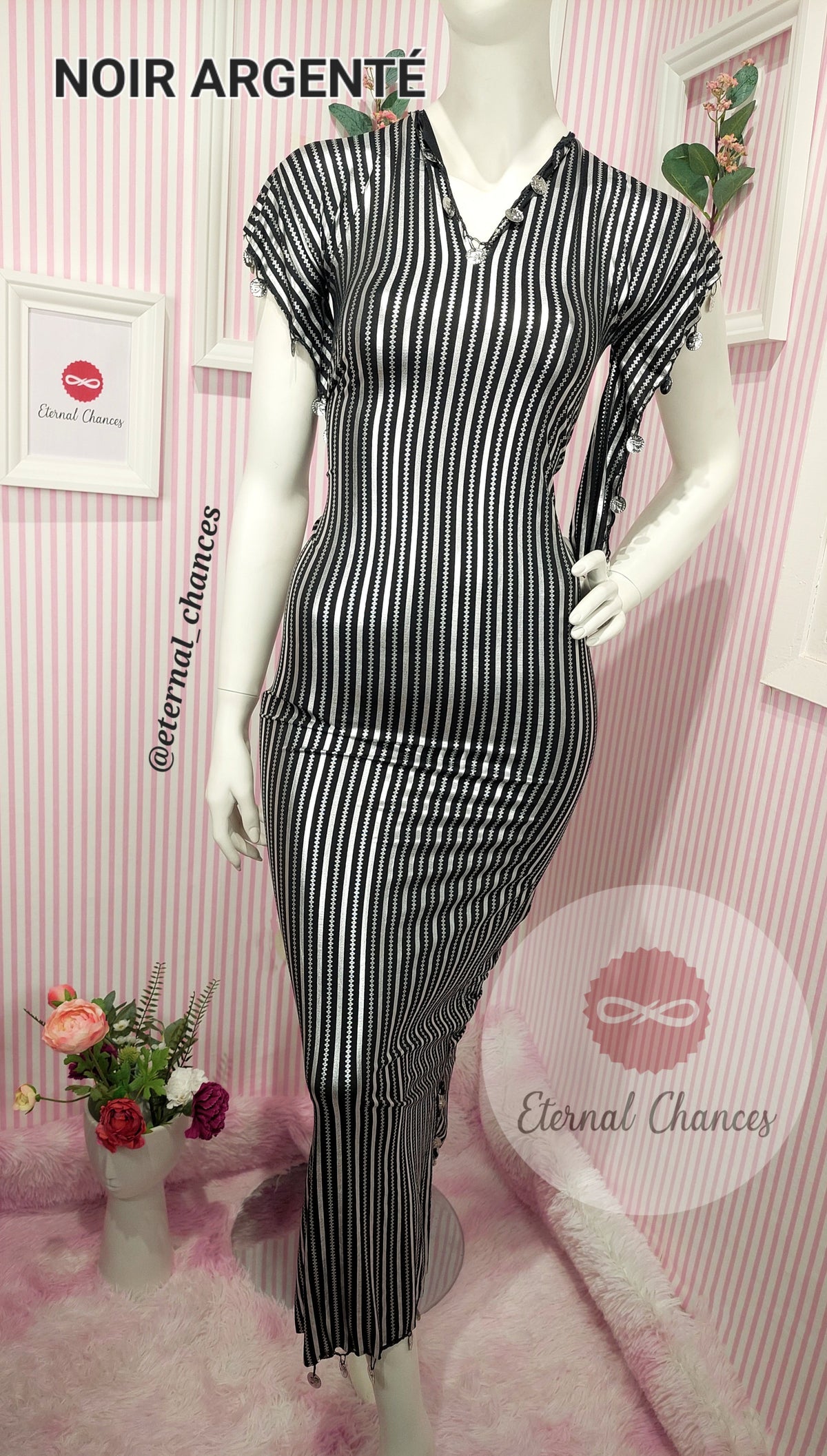 Nancy Grande Taille 3XL/4XL Noir Argenté -sans accessoires-