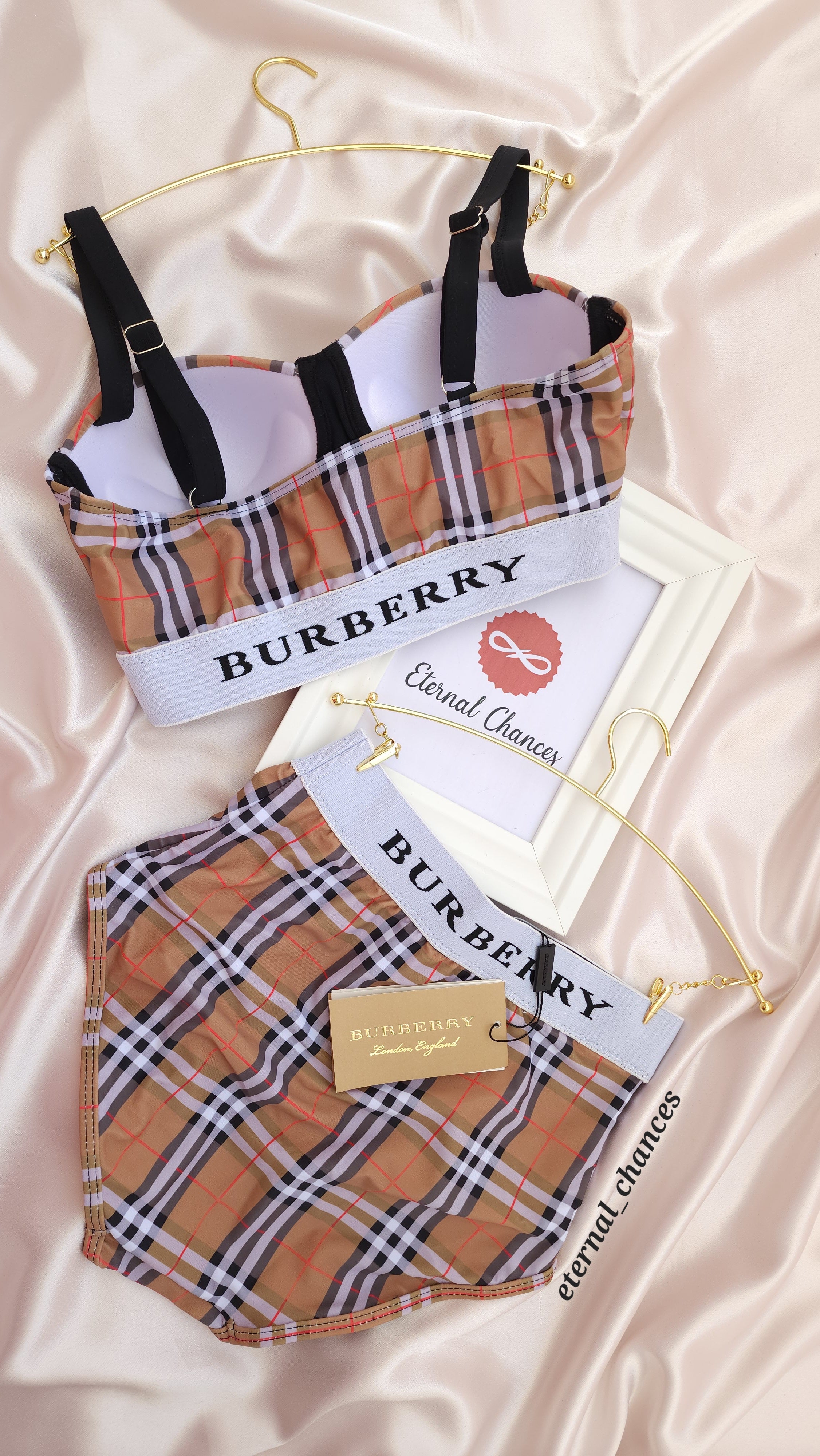Bikini "BURBERRY" taille S-M-L