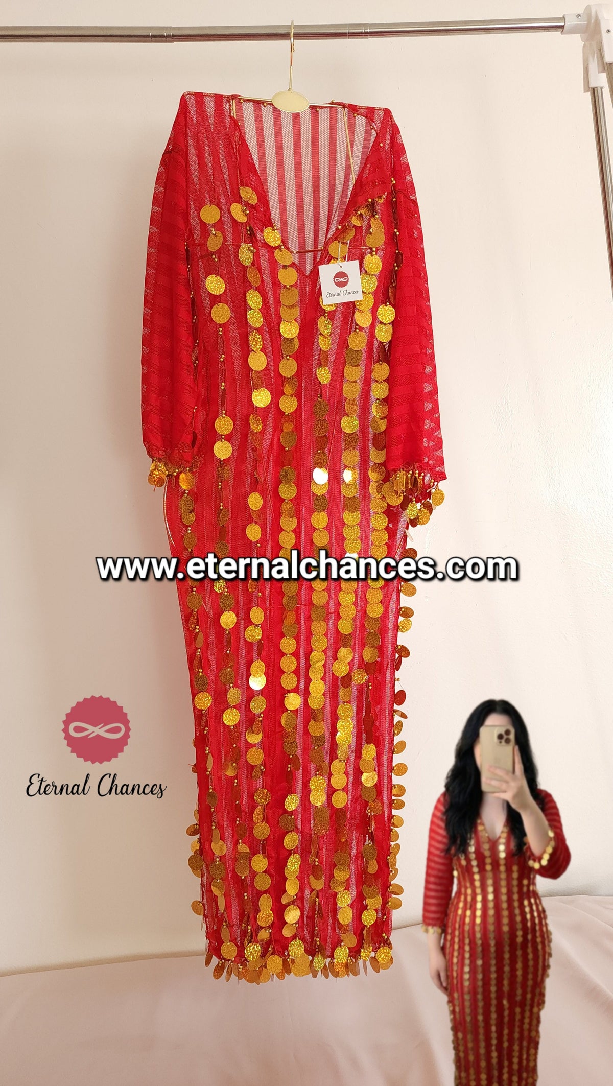 Tenue danse orientale Taille Standard rouge détaillée doré