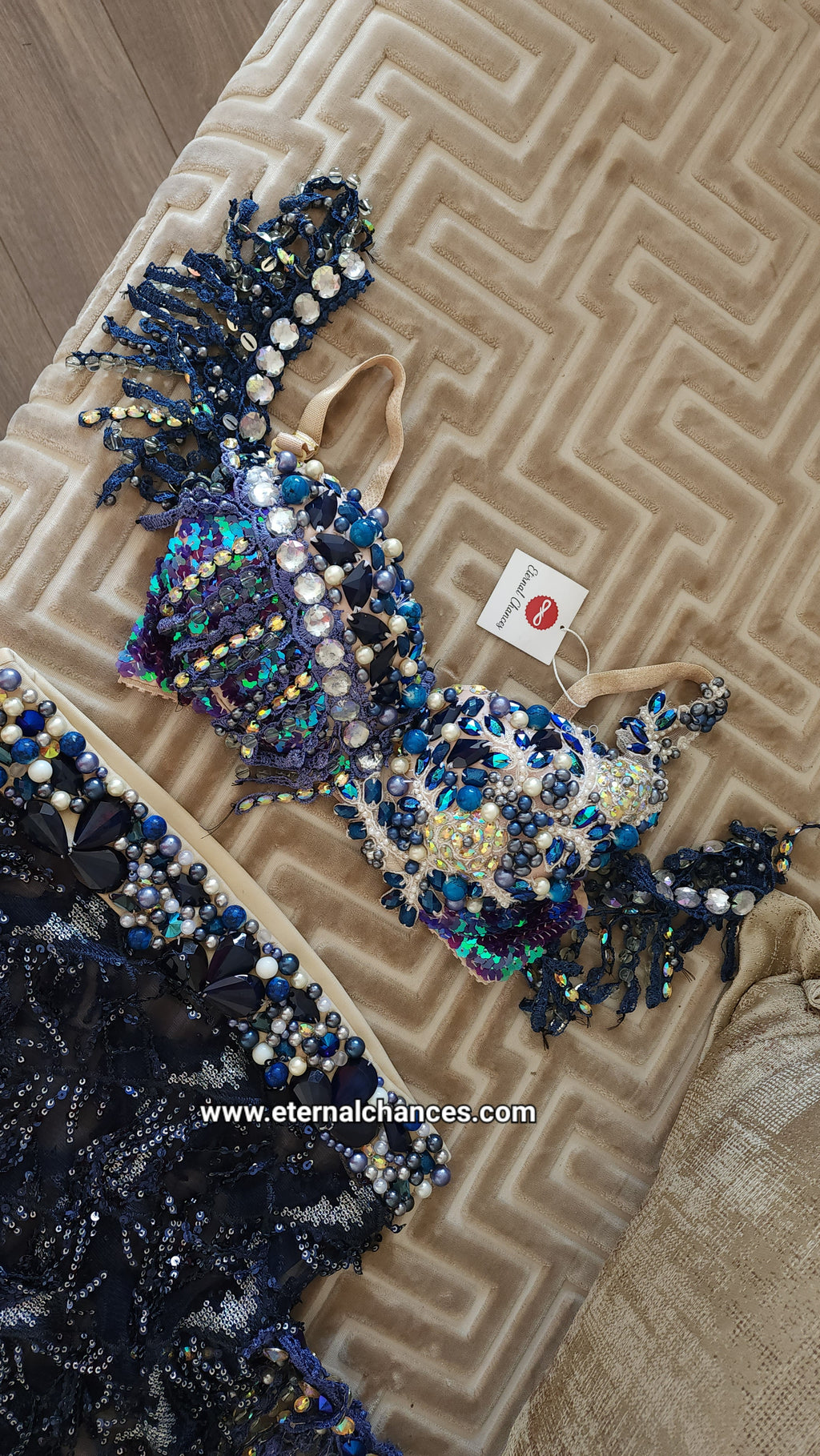 Ensemble professionnel danse orientale haute qualité Taille standard (Bonnet 75/80 B/C)