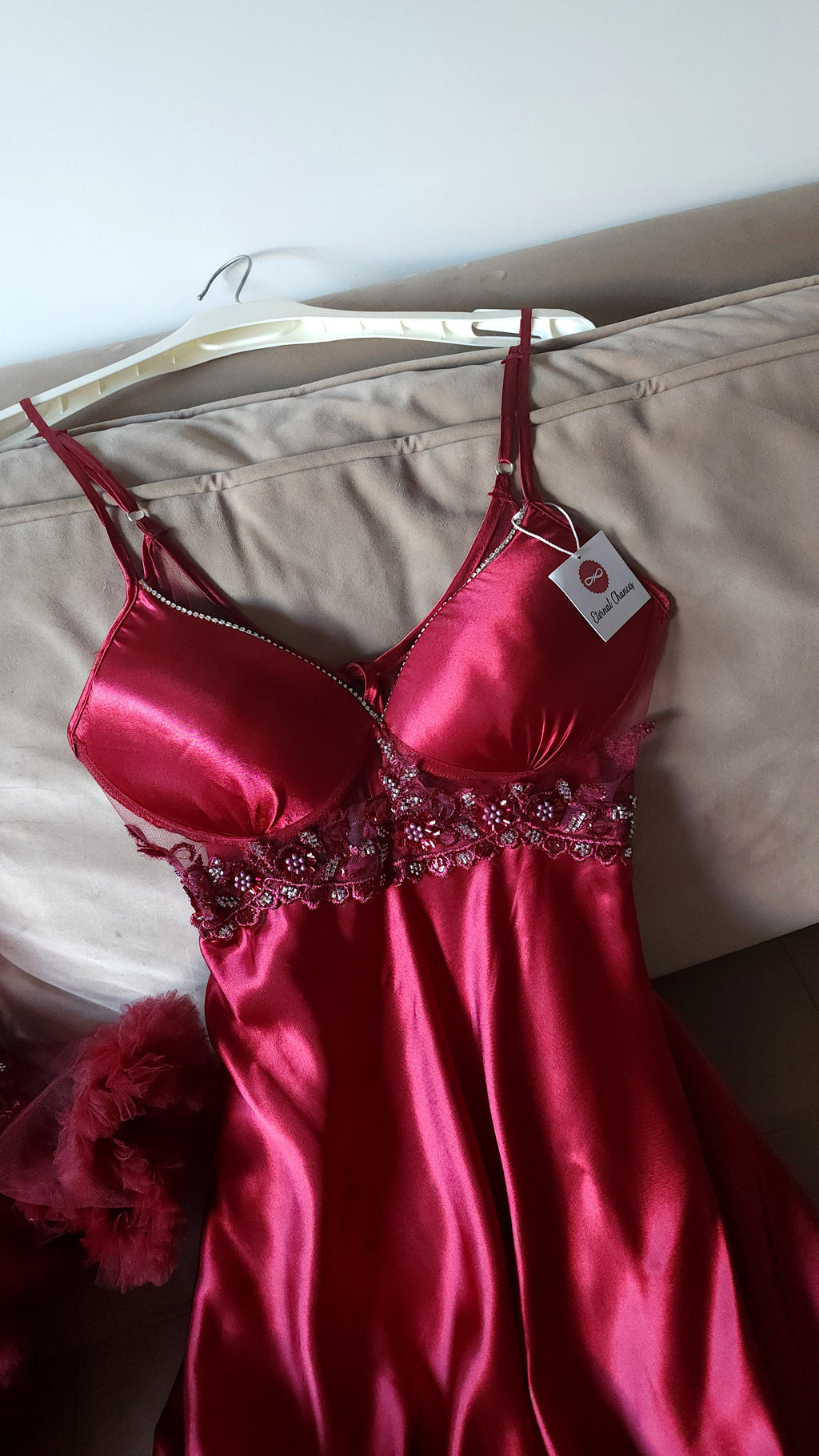 Édition Royale - Ensemble long rouge rubis déshabillé + Nuisette (taille standard ajustable)