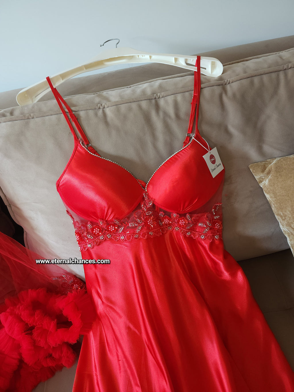 Édition Royale - Ensemble long rouge déshabillé + Nuisette (taille standard ajustable)