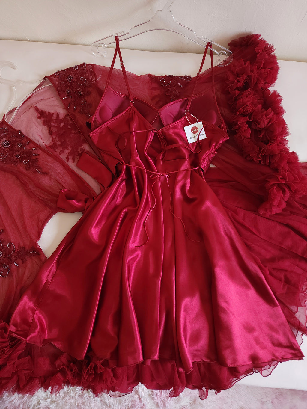 Édition Royale - Ensemble court bordeaux déshabillé + Nuisette (taille standard ajustable)