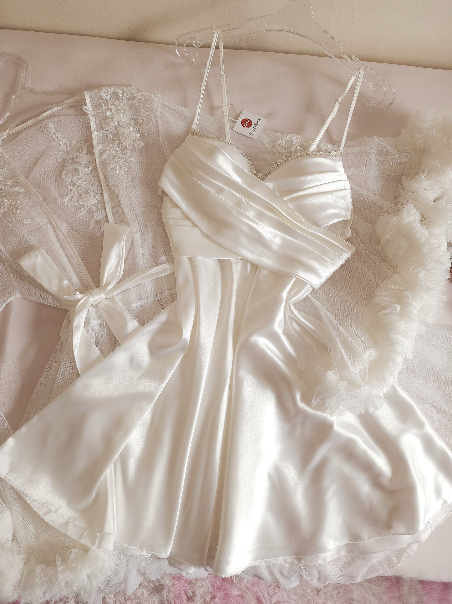Édition Royale - Ensemble court blanc déshabillé + Nuisette (taille standard ajustable)