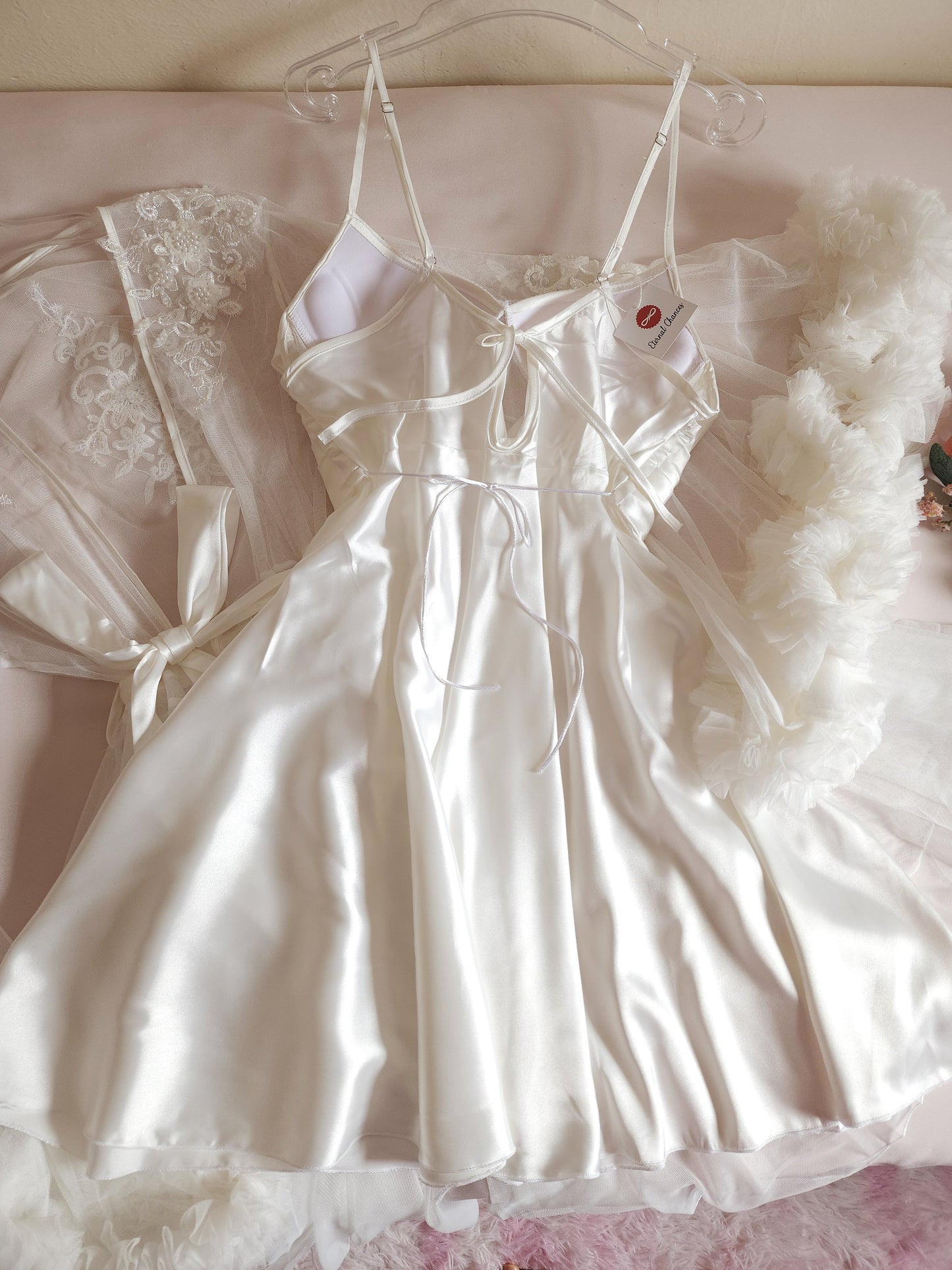 Édition Royale - Ensemble court blanc déshabillé + Nuisette (taille standard ajustable)