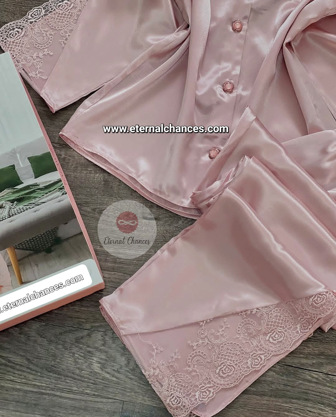 Pyjama satin dentelle Taille M L XL