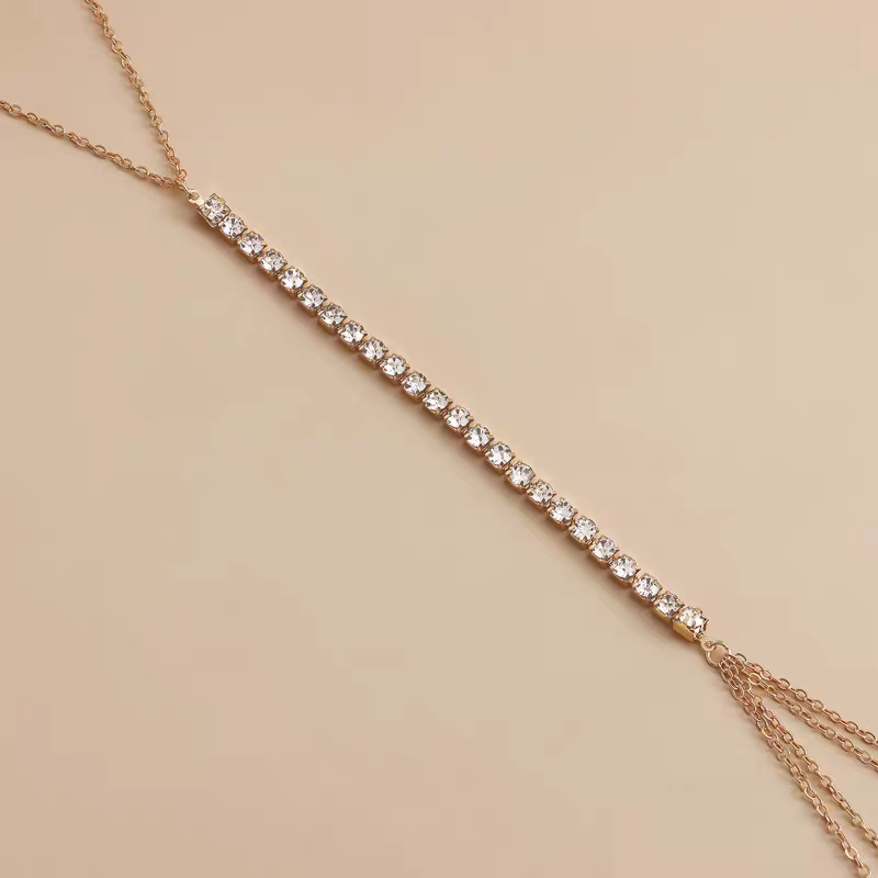 Chaine de corps dorée raffiné