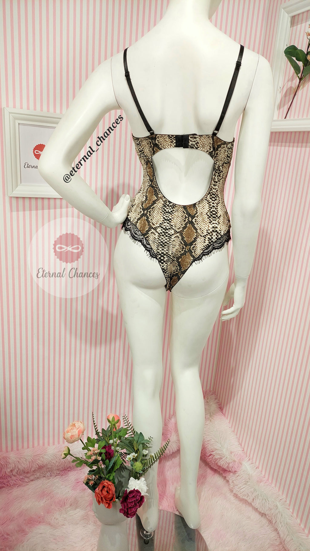 Bodysuit motif serpent détaillé en dentelle (S+M)