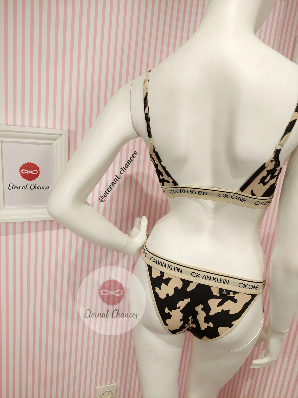 Ensemble "Calvin Klein ONE" rembourré S