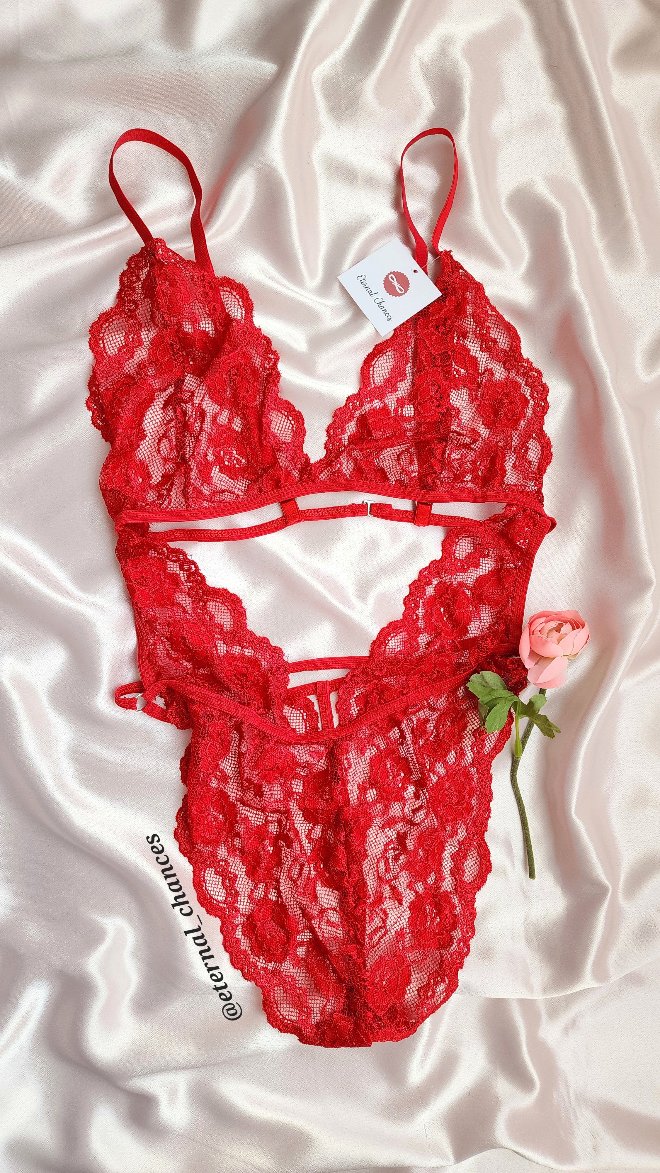 Body-lingerie en dentelle 2 tailles (SM - LXL)