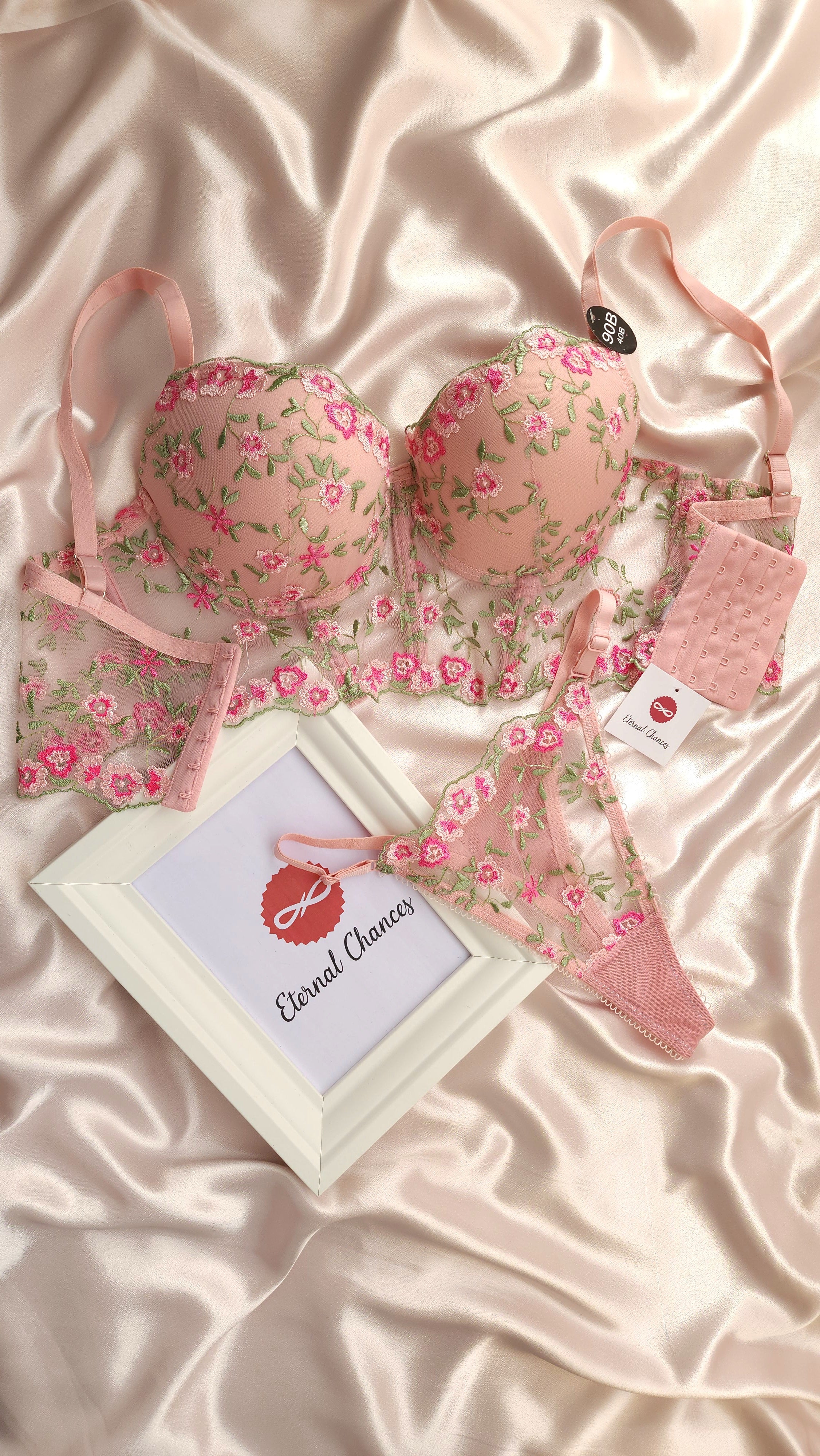 Ensemble floral bustier push-up disponible en 4 tailles (S-75B / M-80B / L-85B / XL-90B)