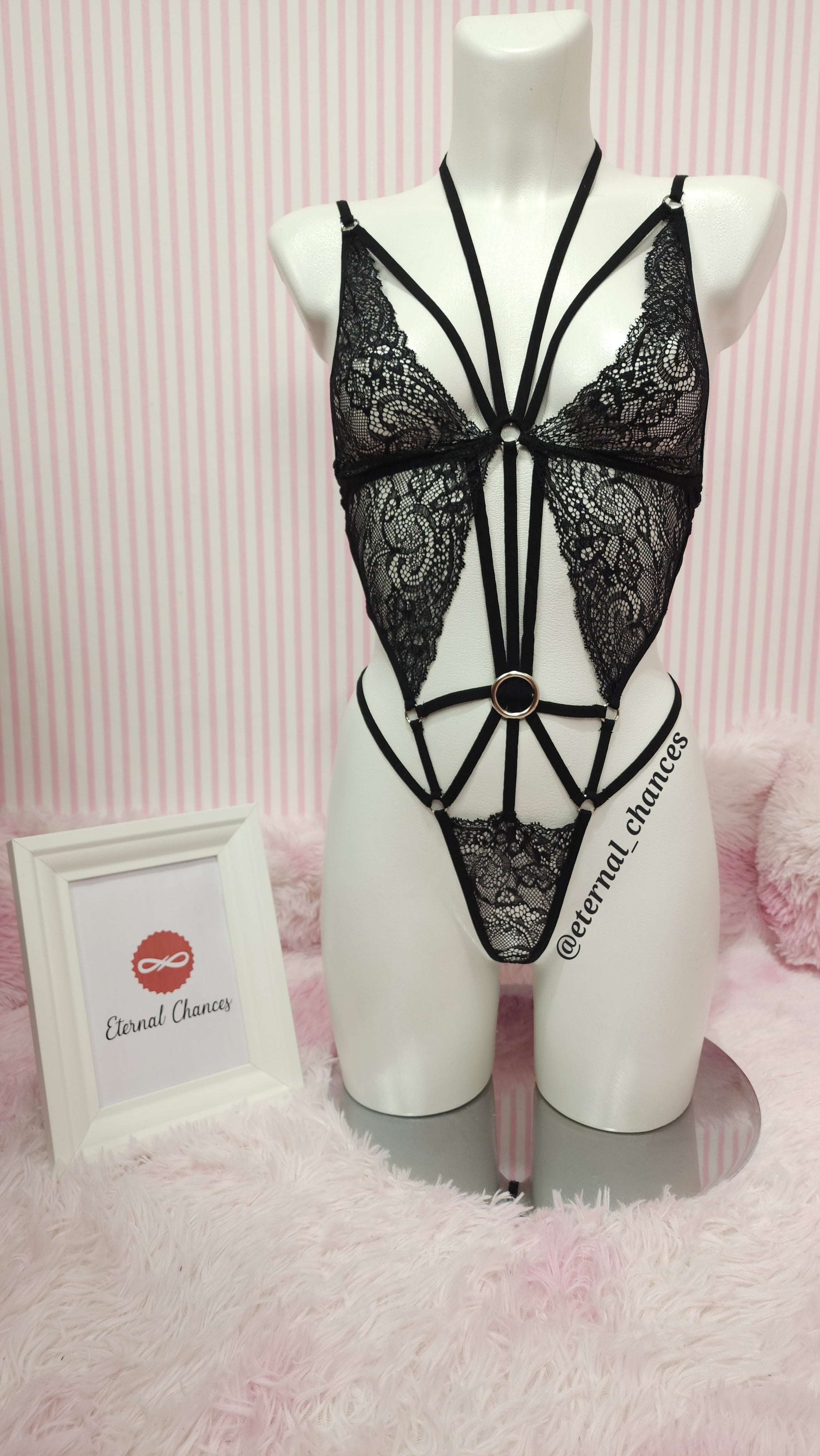 Body-lingerie à découpes S + M + L
