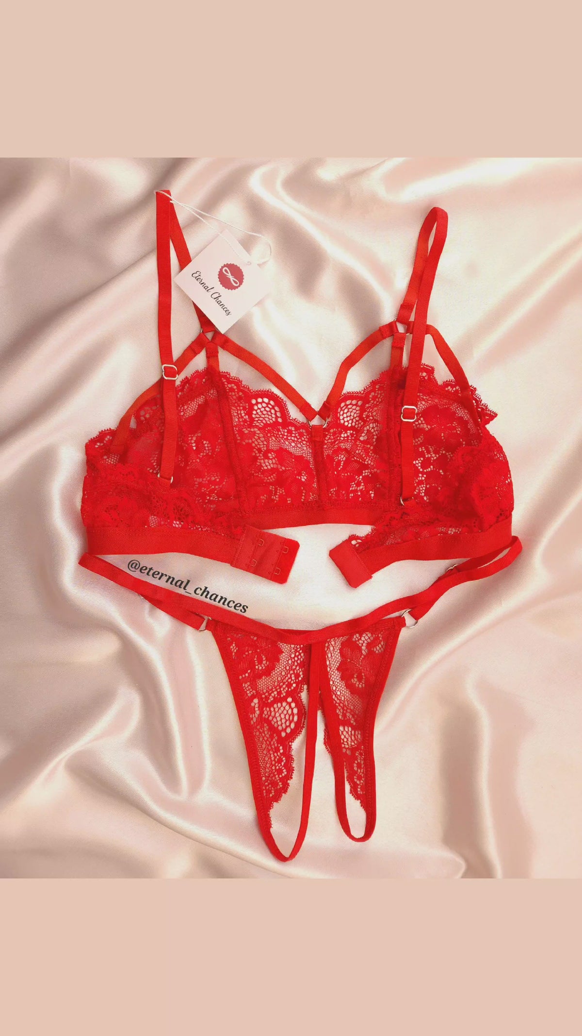Ensemble en dentelle  taille S.75